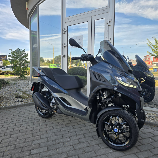 Piaggio MP3 310 HPE - DEMO