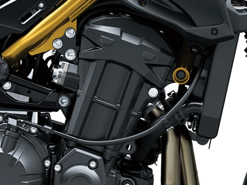 Radový štvorvalcový motor