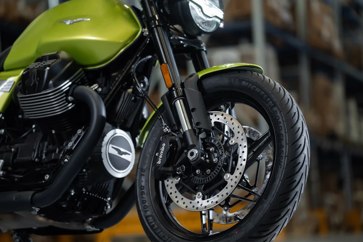 Moto Guzzi V7 850 Sport
