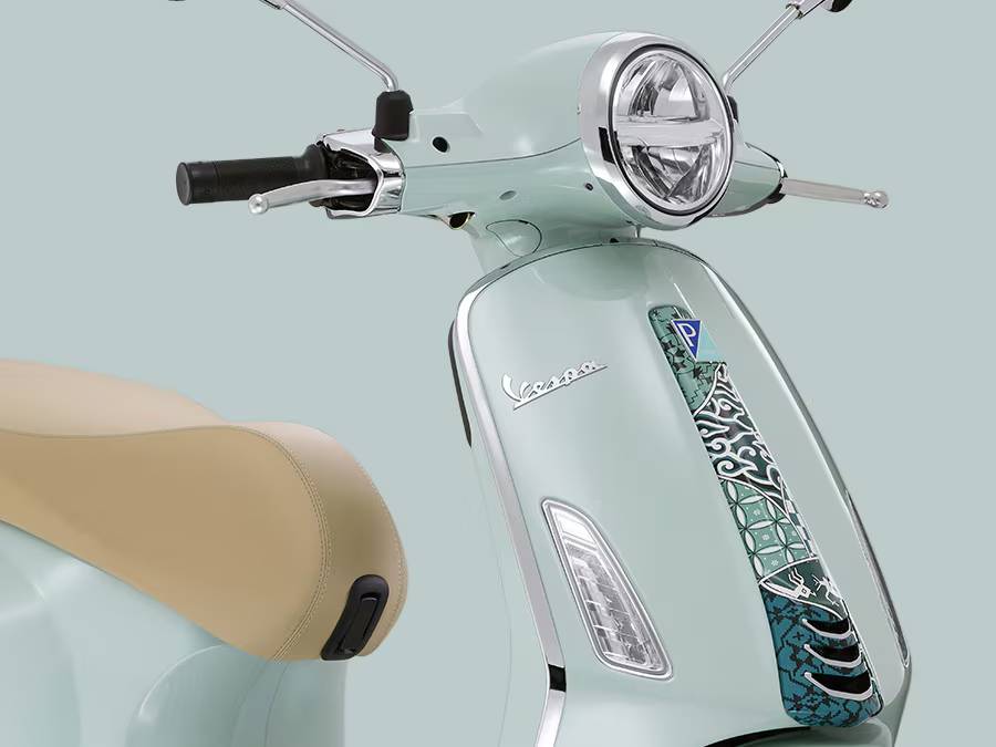 Vespa Primavera 125 Batik
