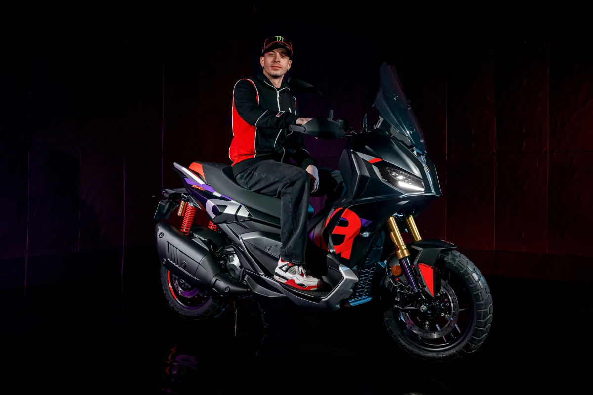 Aprilia SR GT 400 Rally Replica